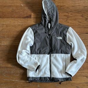 The North face Denali jacket. White with gray. Size women’s small.